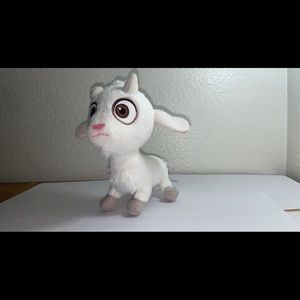 Despicable me unigoat plush toy